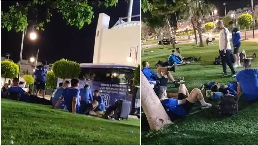 في زمن الاحتراف.. لاعبو شباب الريف الحسيمي يضطرون للمبيت بإحدى حدائق مدينة طنجة