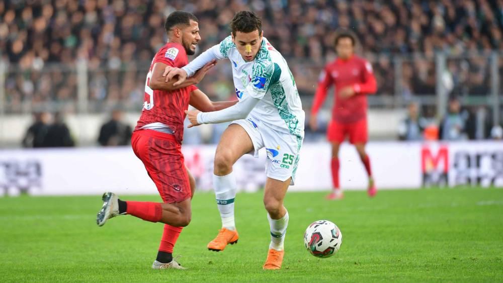 شباب المحمدية يُعلن طرح تذاكر مباراته أمام الرجاء اليوم السبت ويؤكد تحديد أثمنها في ما بين 200 و2000 درهم