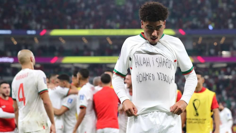 من بينهم زياش ومزراوي.. لاعبو المنتخب المغربي يعبرون عن تضامنهم مع أبو خلال بعد تبعات رفضه دعم "الشذوذ الجنسي"