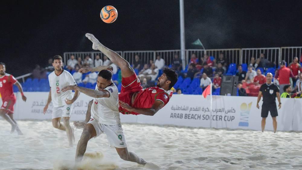 كأس العرب للكرة الشاطئية/ المنتخب المغربي يقصى من نصف النهائي بعد الخسارة ضد عمان (4-2)