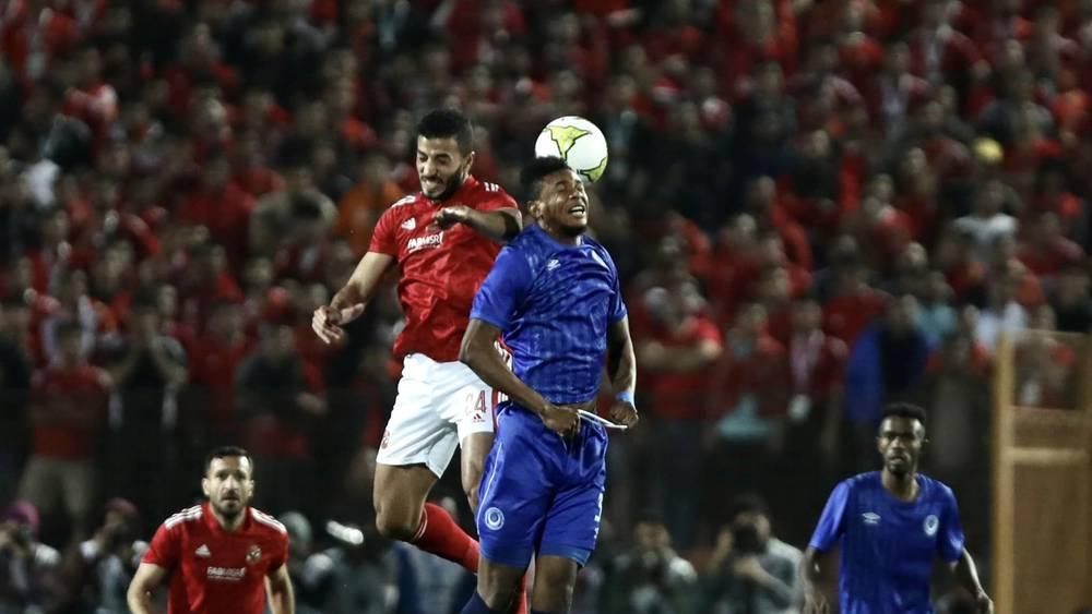 "الكاف" يقرر تغريم الأهلي المصري والهلال السوداني