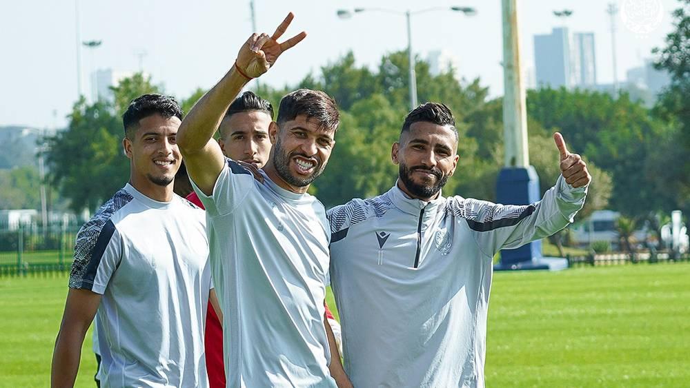 لاعبو الوداد: "نشكر كل من وثق بنا أمام سان داونز.. فعلناها بعزيمة الرجال وسنواصل العمل بغية تحقيق اللقب الثاني تواليا"