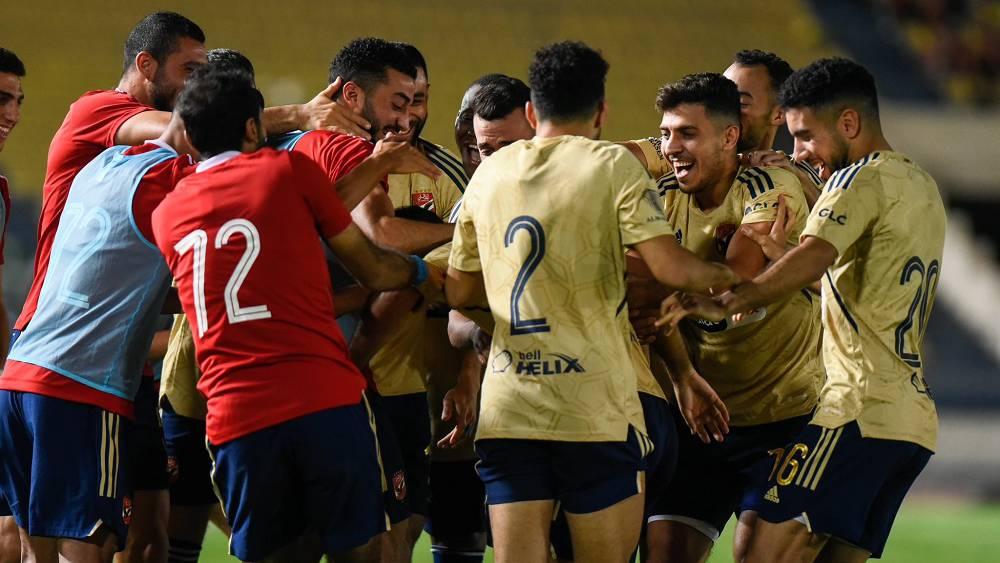 خصم الوداد في عصبة الأبطال.. الأهلي يعزز صدارته للدوري المصري بانتصاره على طلائع الجيش (2-0)