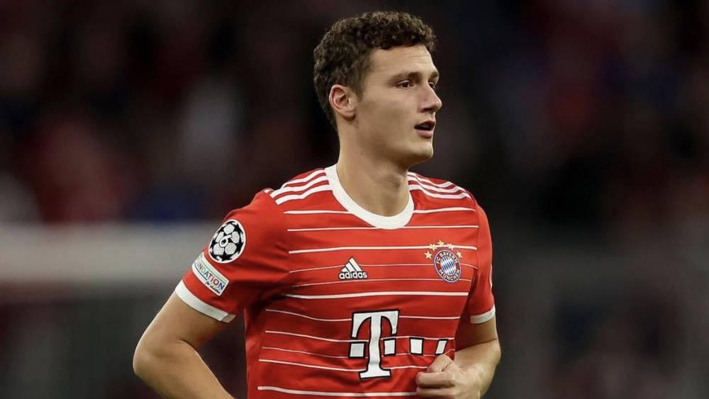 تقارير ألمانية/ بافارد أخبر بايرن ميونخ برغبته في الانتقال إلى فريق آخر