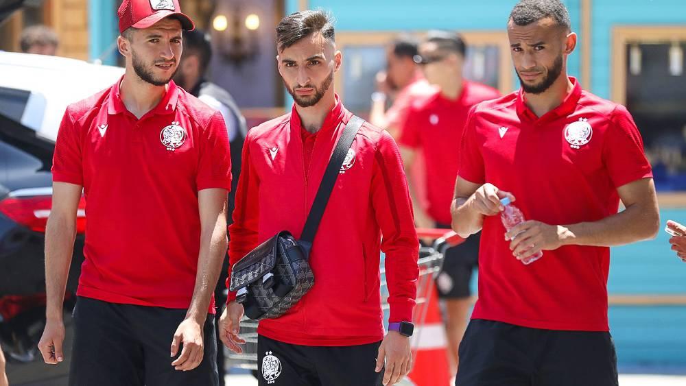 بعثة الوداد تسافر إلى القاهرة استعدادا لمواجهة الأهلي