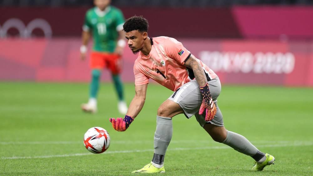 حارس مرمى جنوب أفريقيا: "أتطلع لتقديم أفضل أداء أمام المغرب.. نحن جاهزون لمواجهتهم"