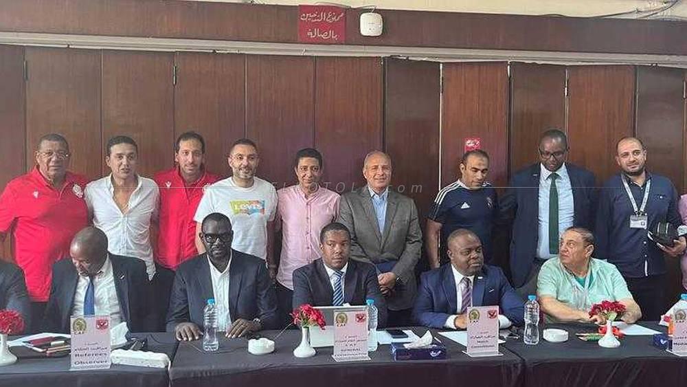 الوداد بالقميص الأسود في ذهاب نهائي عصبة الأبطال والأهلي يرتدي الزي الأحمر