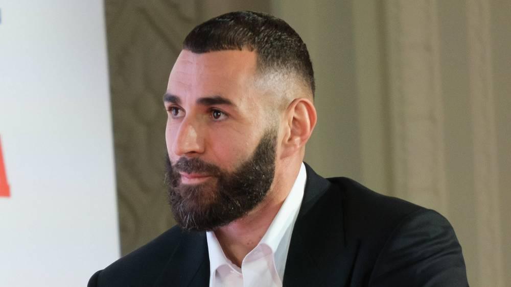 رومانو: "بنزيما وقَّع على عقود انضمامه إلى اتحاد جدة السعودي في صفقة تمتد لموسميْن"