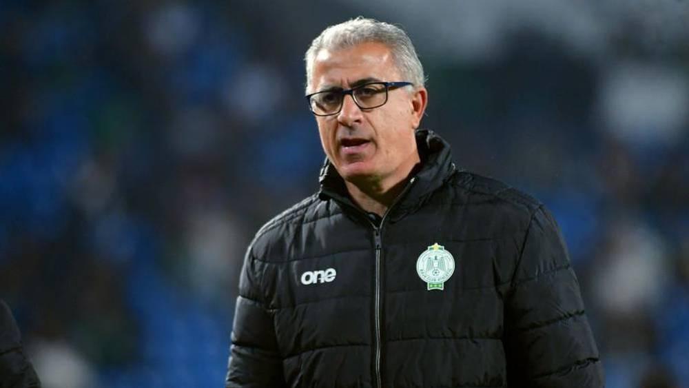 رسميا/ الرجاء الرياضي يعلن فسخ عقد مدربه التونسي منذر لكبير