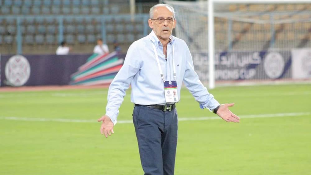 المدرب البرازيلي فييرا: "لن يكون من السهل على الأهلي اللعب أمام جماهير الوداد"