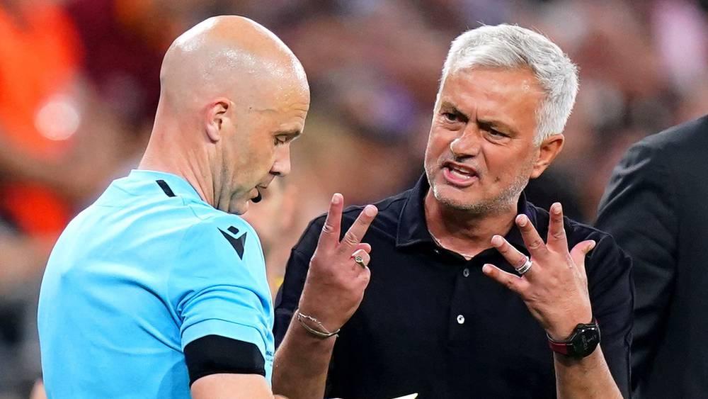 رسميا/ "اليويفا" يوقف مورينيو 4 مباريات بعد "الإساءة" لحكم نهائي الدوري الأوروبي