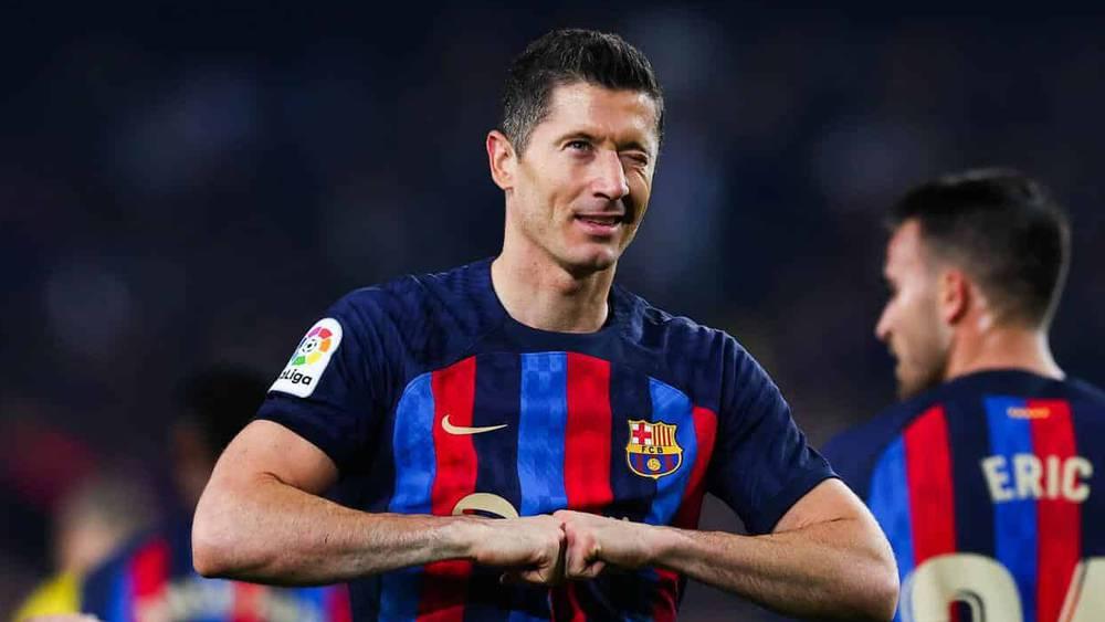 ليفاندوفسكي يرفض "عرضا سعوديا" بقيمة 150 مليون يورو للموسم