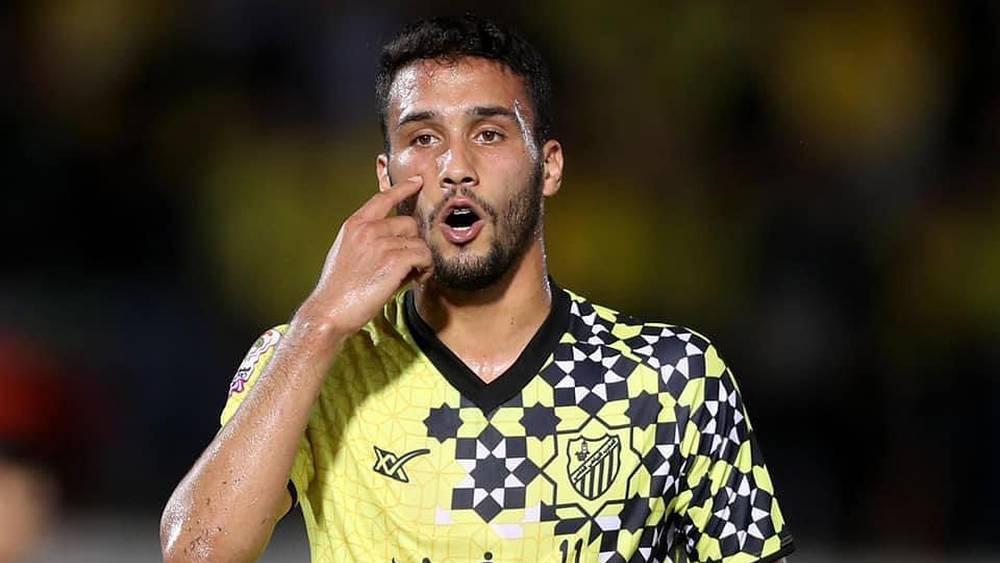 نادي أنورثوسيس فاماغوستا القبرصي يعلن توصله لاتفاق لضمّ المدافع المغربي نبيل مرموق