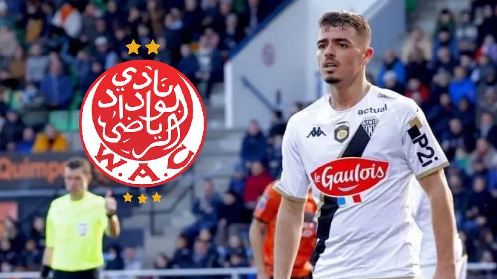 الوداد يتعاقد مع الظهير الأيسر الجزائري إلياس شتي