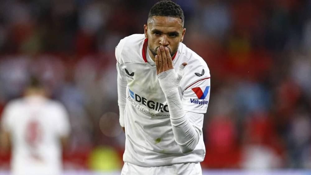 "ماركا"/ النصيري لا ينوي مغادرة إشبيلية إلا في حال توصله بعرض من نادٍ لديه تطلعات رياضية أكبر من فريقه