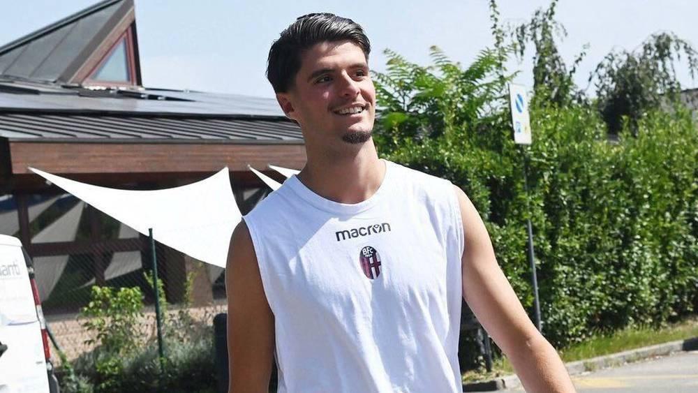 أسامة العزوزي يجري الفحوصات الطبية تمهيدا لانتقاله صوب بولونيا الإيطالي