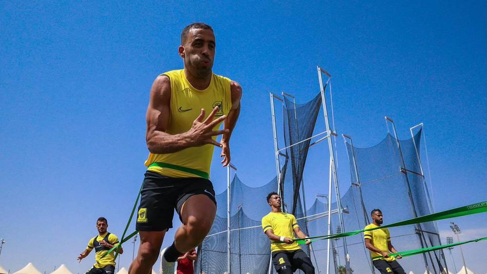 حمد الله: "كن صامتا ولا تخبرهم بشيء حتى يكون العرض مُرعباً"