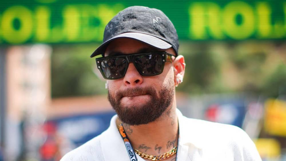 نيمار: "سأواصل رفقة سان جيرمان سواء بحب جماهيره أو بدونه"