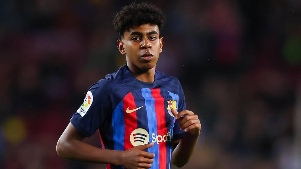 تقارير/ لامين يامال يُمدّد عقده مع برشلونة حتى 2026 والإعلان الرسمي عن الصفقة بعد جولة الولايات المتحدة