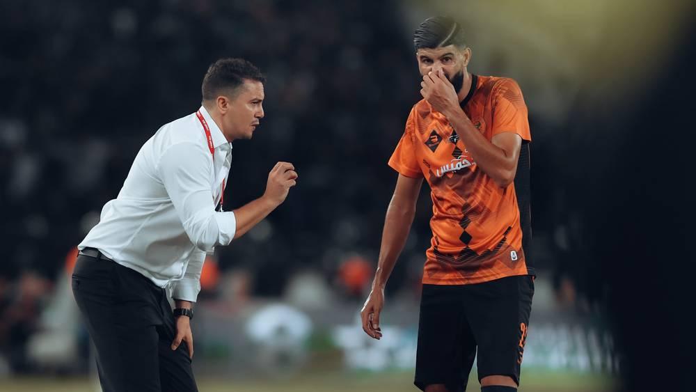 نهضة بركان يبلغ بكر الهيلالي بعدم تجديد عقده