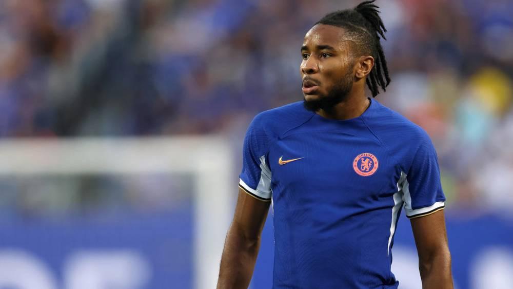 تشيلسي يعلن خضوع لاعبه الجديد نكونكو لعملية جراحية في الركبة وغيابه عن الملاعب لمدة 4 أشهر