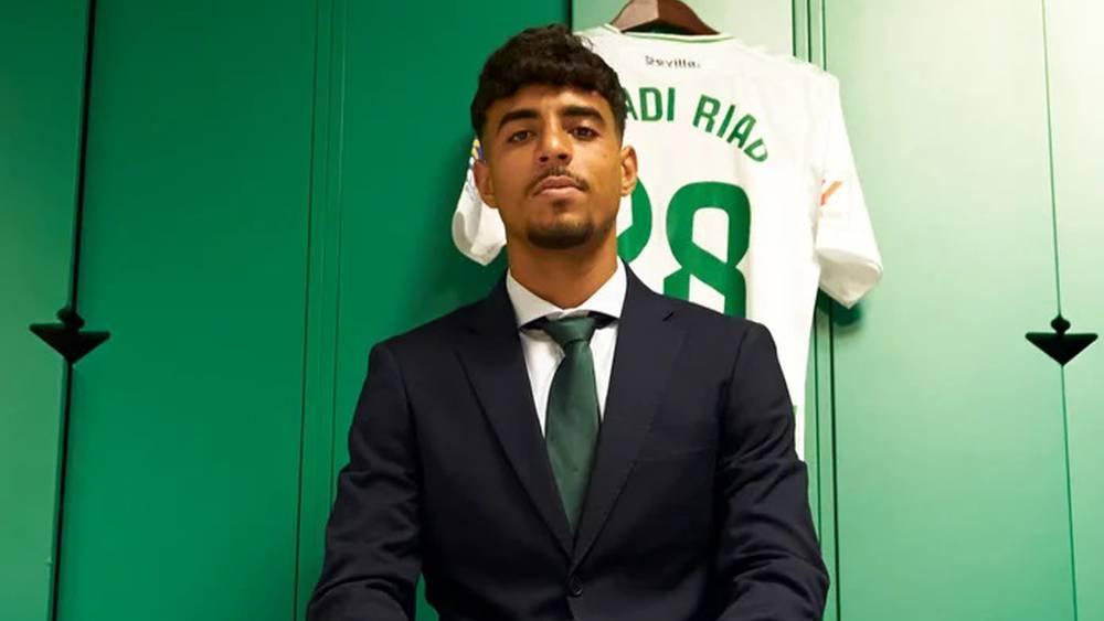 شادي رياض: "انتقالي صوب ريال بيتيس قفزة في مساري الكروي وتحد كبير بالنسبة لي"