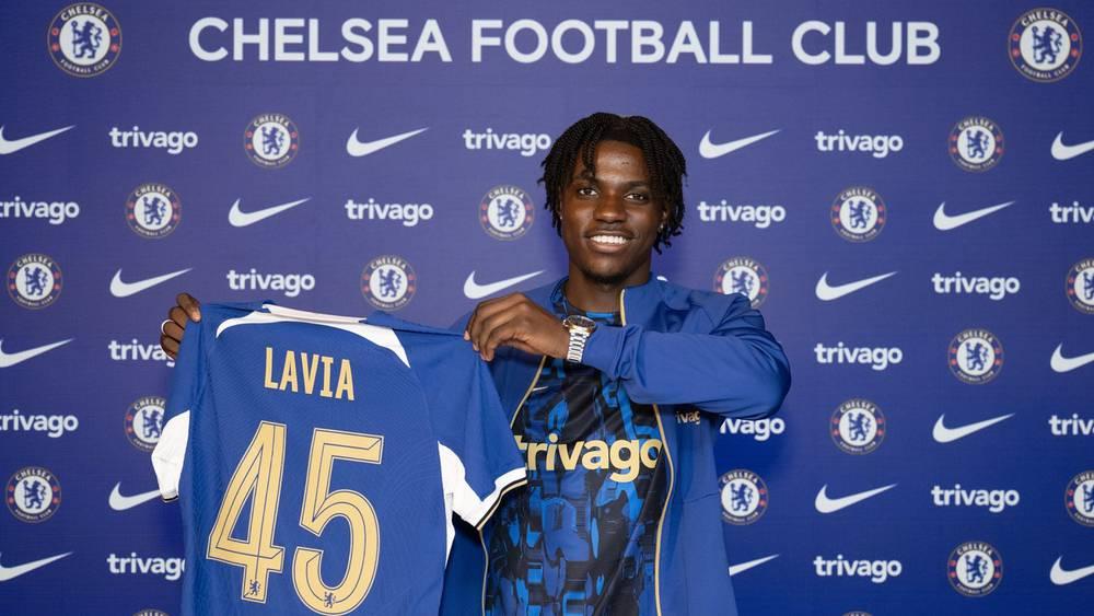 رسميا/ تشيلسي يتعاقد مع روميو لافيا من ساوثهامبتون مقابل 67 مليون يورو