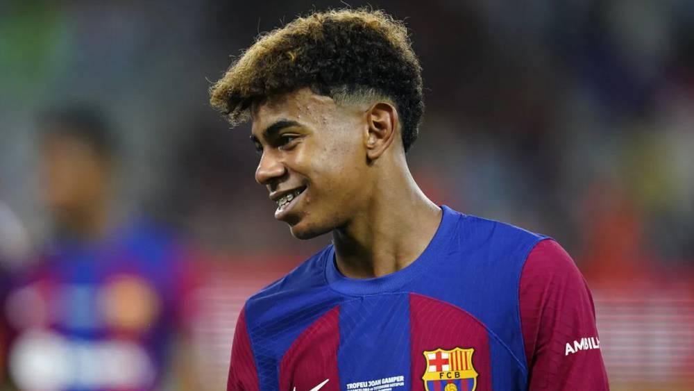 تشافي: "لامين يامال قدم أفضل مباراة له هذا الموسم وهو لاعب ناضج بالرغم من صغر سنه وبإمكانه صنع الفارق"