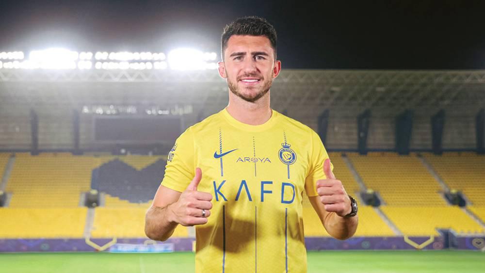 رسميا/ آيمريك لابورت ينتقل من مانشستر سيتي إلى النصر السعودي