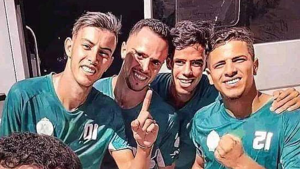 مدرب الرجاء زينباور يقتنع بإمكانيات المدافع رحيم وتفاصيل مادية تُعيق إتمام الصفقة