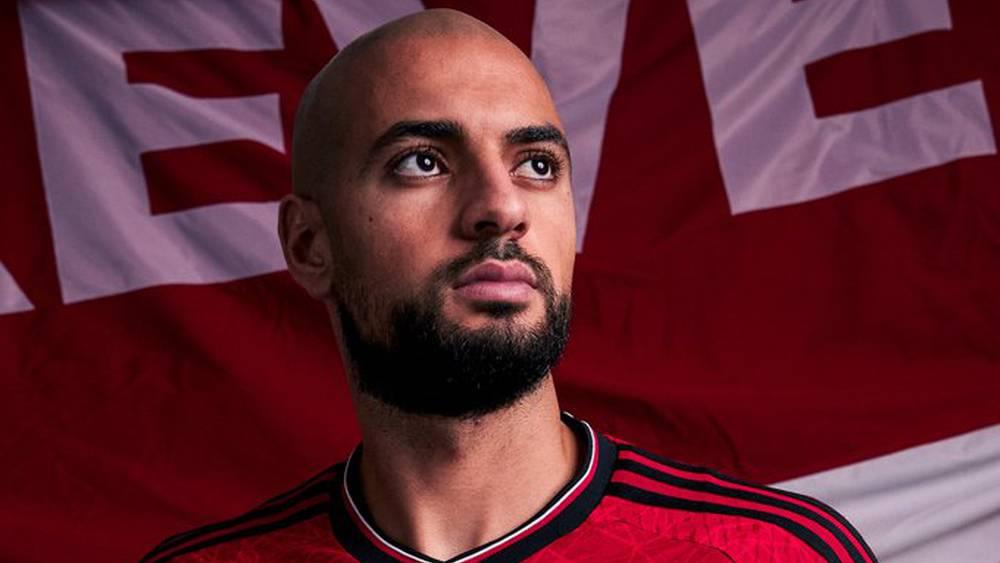 تقارير/ الطاقم الطبي لمانشستر يونايتد يكتشف إصابة طفيفة لأمرابط على مستوى الظهر واللاعب قد يعود بعد فترة التوقف الدولي