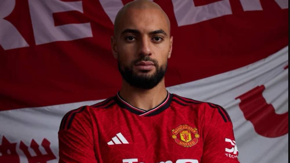 أمرابط يسجل حضوره في قائمة مانشستر يونايتد لدوري أبطال أوروبا