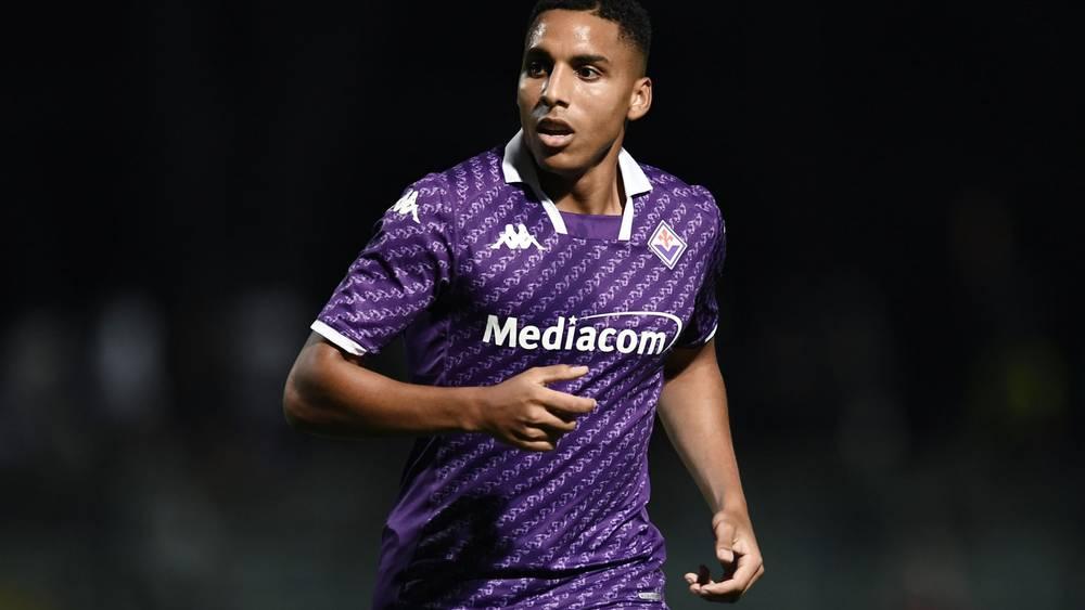 تقارير إيطالية: "صابيري غادر فيورنتينا للخضوع للفحوصات الطبية تمهيدا للانتقال إلى الفيحاء السعودي"