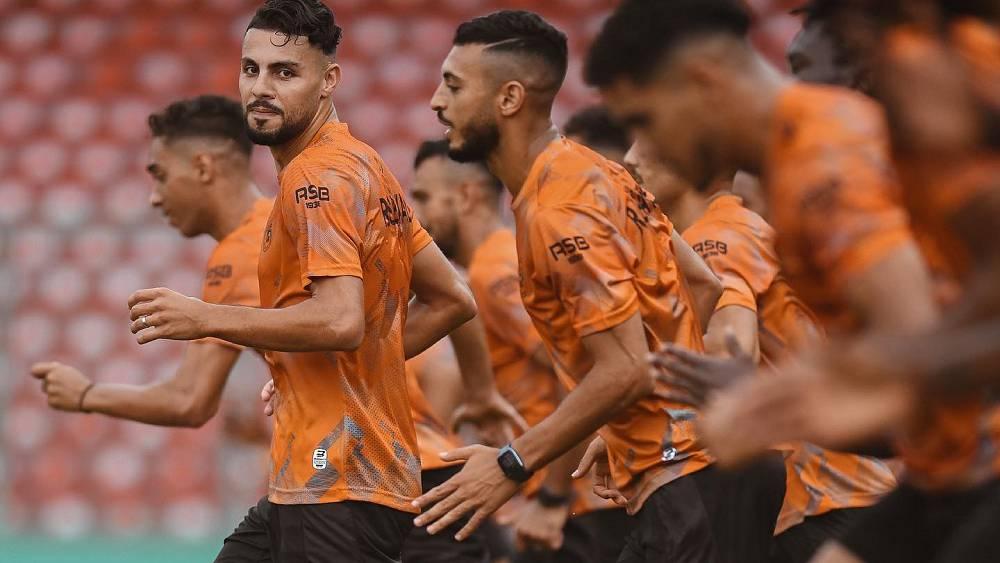 نهضة بركان يختتم استعداداته بنيجيريا تأهبا لمواجهة بندل إنشورانس غدا السبت