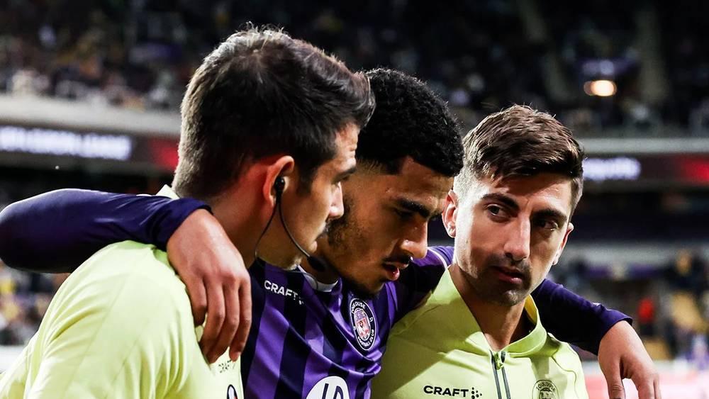 رسميا/ زكرياء أبو خلال يغيب عن الملاعب لعدة أشهر بسبب الإصابة