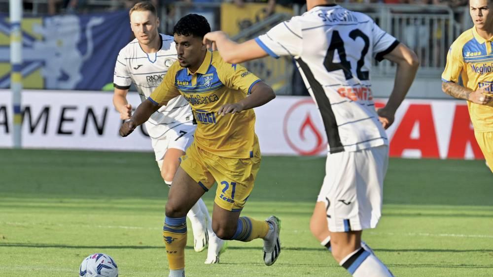 فروزينوني يعلن خضوع لاعبه عبدو هروي لعملية جراحية ناجحة