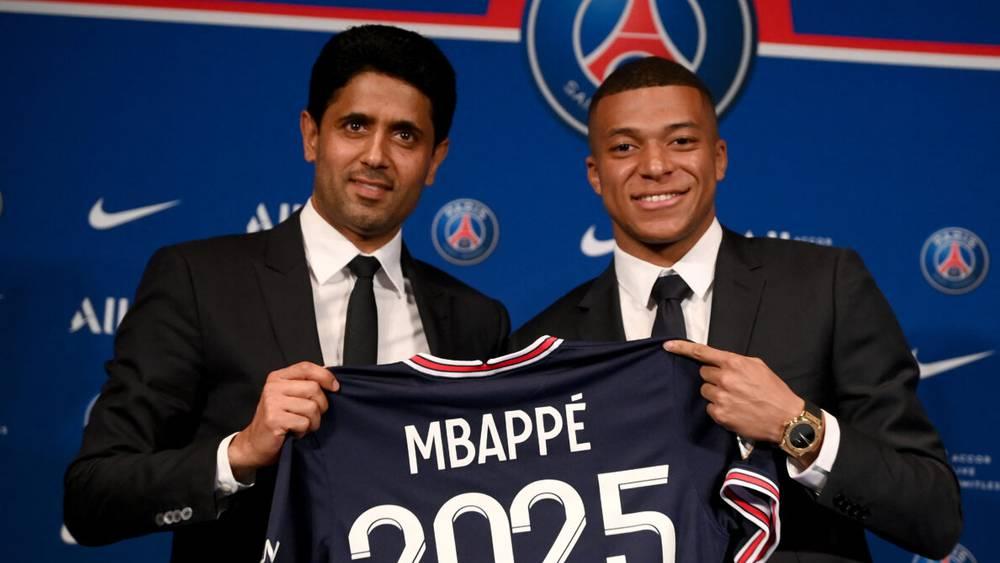 الخليفي: "مبابي هو أفضل لاعب في العالم وهو من يستحق الفوز بالكرة الذهبية"