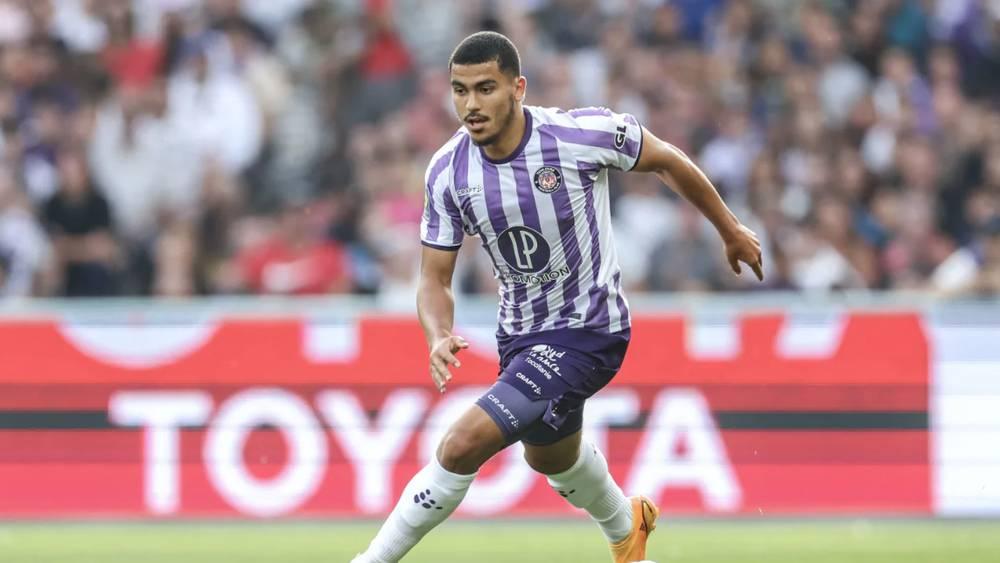 مدرب تولوز: "أبو خلال يعاني من إصابة صعبة وسيخضع لعملية جراحية هذا الأسبوع"