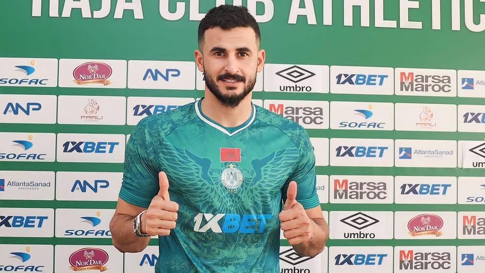 العراقي أيمن حسين يطلب من إدارة الرجاء فسخ عقده مع الفريق بالتراضي