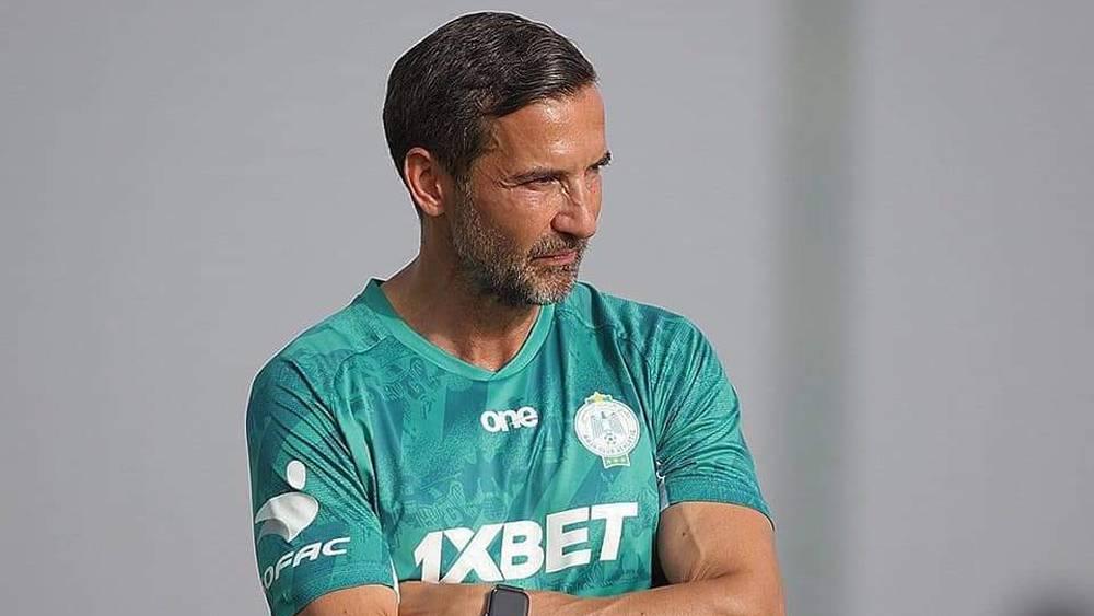 زينباور يُؤطِّر حصة تدريبية لفريق الأمل من أجل الوقوف على أداء ومستوى لاعبي هذه الفئة