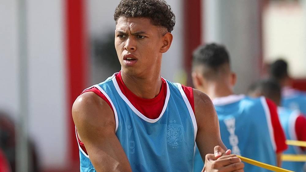 الوداد يواصل تحضيراته بمركب بنجلون استعدادا للمشاركة في الدوري الأفريقي