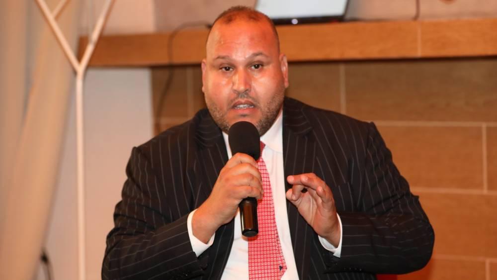 إيقاف رشيد البطاح عضو مكتب الحسنية لسنة وتغريمه 50 ألف درهم لتبادله السب مع بعض مشجعي النادي