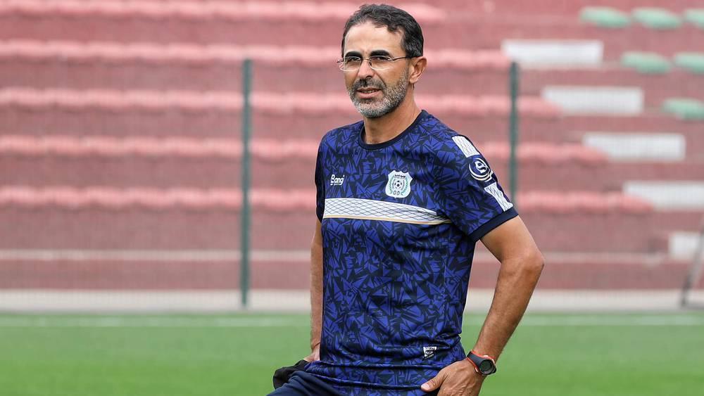 أولمبيك الدشيرة: "قررنا الانفصال عن المدرب أوشريف بالتراضي والاعتماد على أشامي حتى تعيين مدرب جديد"