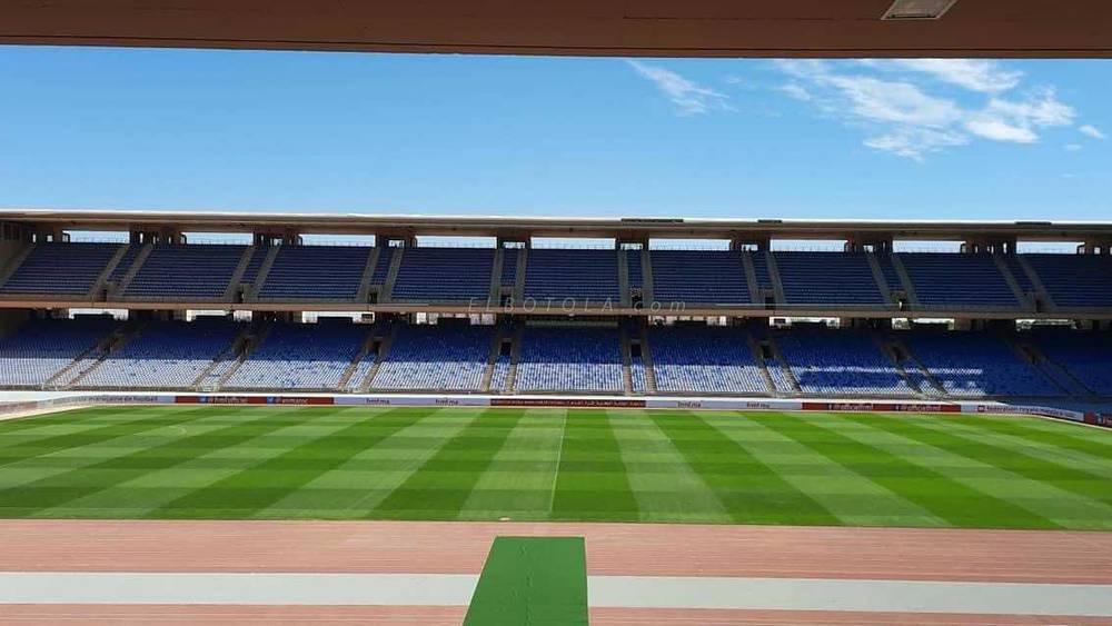 مسؤولو أولمبيك آسفي يتجهون لإجراء مباراة الرجاء بالملعب الكبير لمراكش