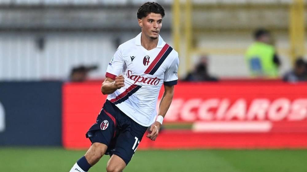 بولونيا يعلن إصابة أسامة العزوزي وغيابه عن الملاعب لـ3 أسابيع