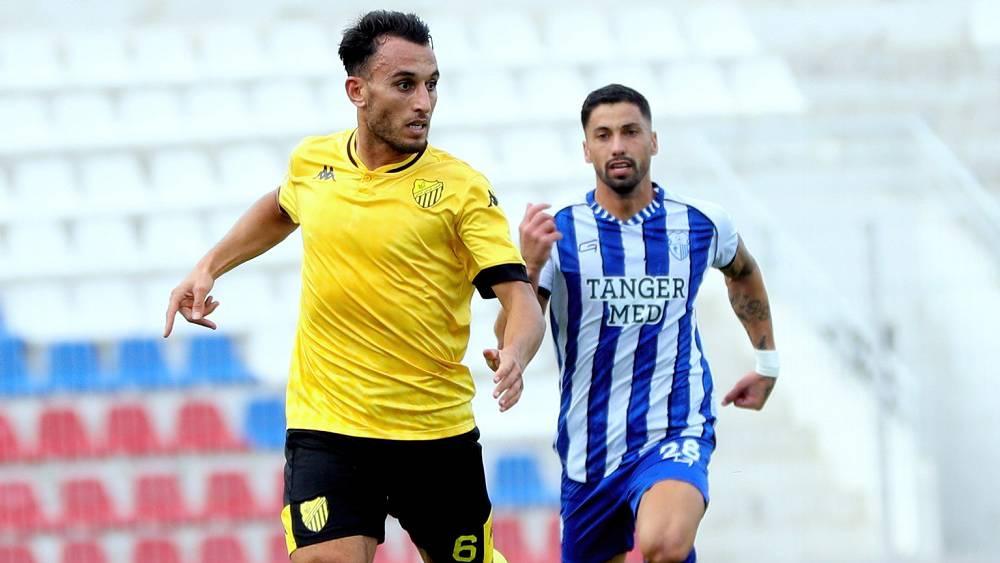 المغرب الفاسي يراسل العصبة الاحترافية احتجاجاً على الأداء التحكيمي لمباراته أمام اتحاد طنجة