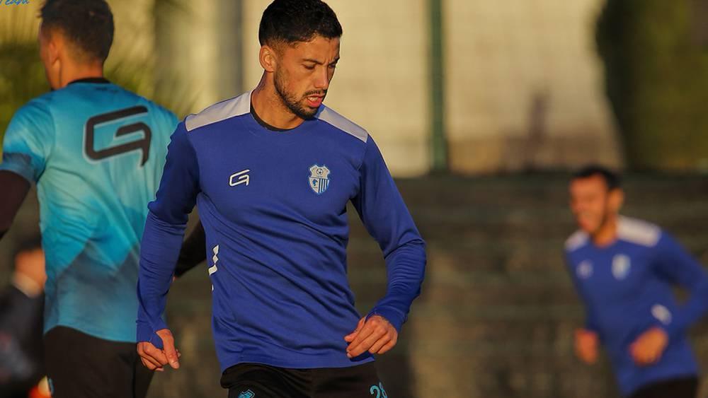 لاعبو اتحاد طنجة يوقفون الإضراب ويعودون للتداريب تأهبا لمواجهة المغرب التطواني