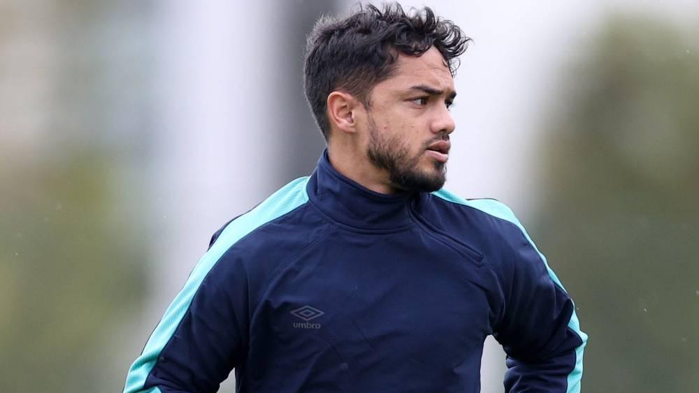 دومينغو يخضع لبرنامج تأهيلي قبل عودته إلى الميادين