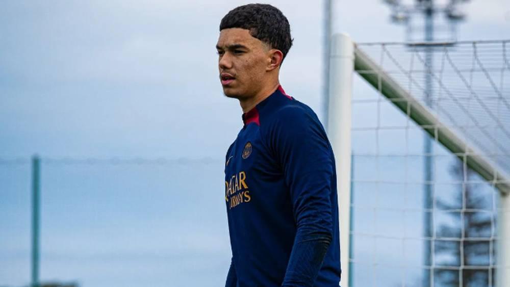 إنريكي يستدعي حارس المنتخب المغربي تحت 20 سنة "بلال لوريندون" لقائمة الفريق الأول لباريس سان جيرمان لمواجهة نانت