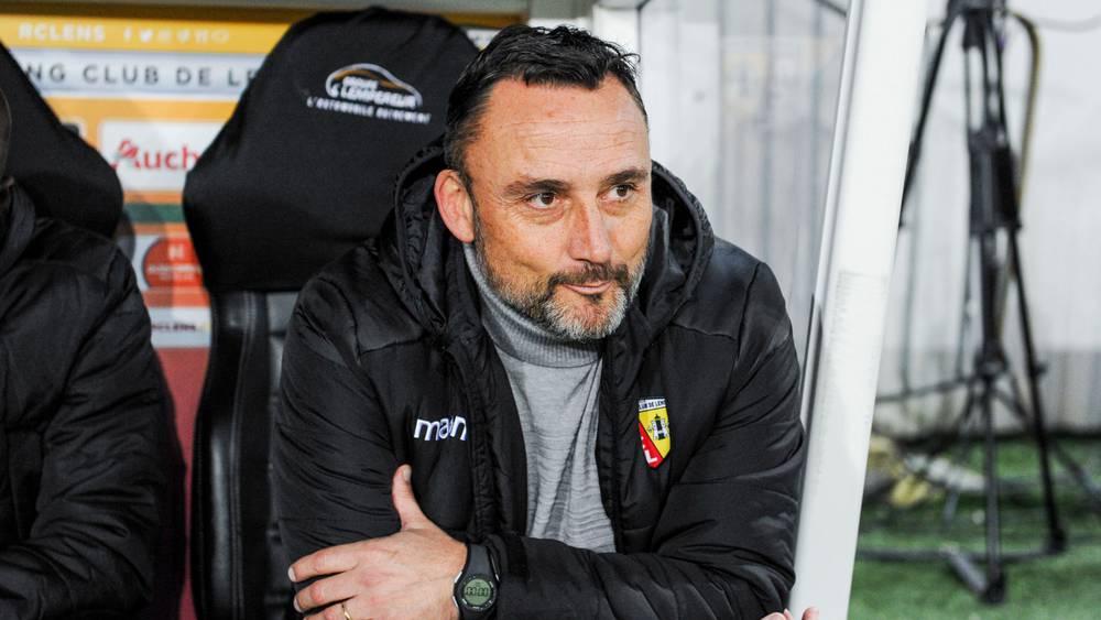 مدرب لانس: "منع جماهير إشبيلية من التنقل؟ ماذا سنفعل في الألعاب الأولمبية إذا لم نكن قادرين على الترحيب بـ 300 مشجع؟"